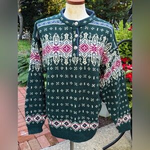 L.L. Bean Nordic Wool Crewneck Sweater - Green and Pink Pattern Fairisle